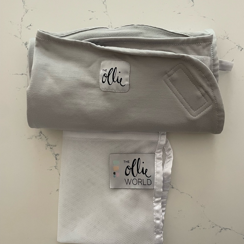 Ollie World Swaddle in Stone